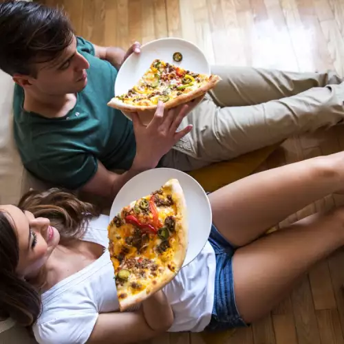 Wie wärmt man die Pizza vom Vorabend am besten auf?