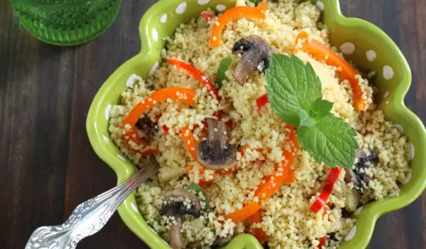 Amaranth mit Pilzen