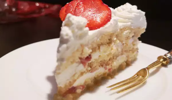 Schnelle Erdbeer-Sahne-Torte