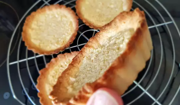 Tartelettes mit Heidelbeeren und Cashew Frangipane