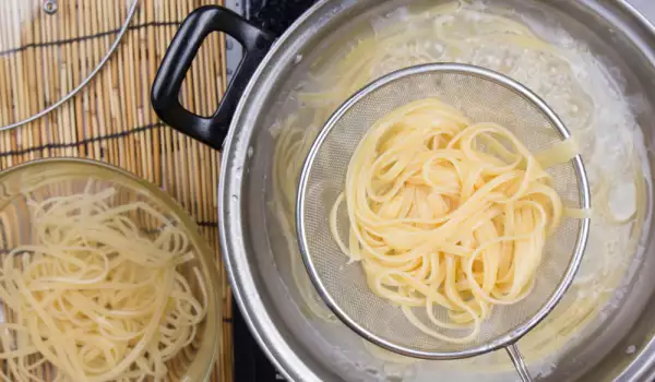 Spaghetti kochen