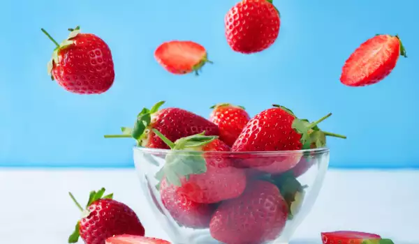 Warum sollte man mehr Erdbeeren essen