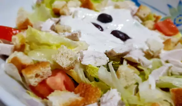 Caesar Salad mit Joghurtsoße