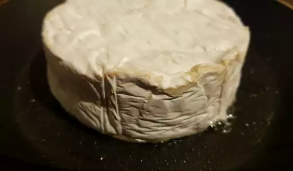 Camembert aus der Pfanne