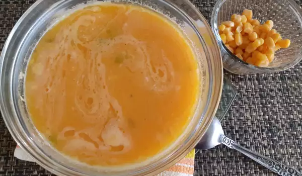 Cremesuppe aus Sellerie, Kürbis und Mais