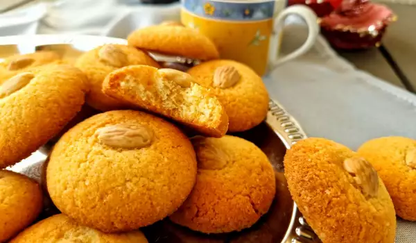 Glutenfreie Kaffeeplätzchen mit Mandeln