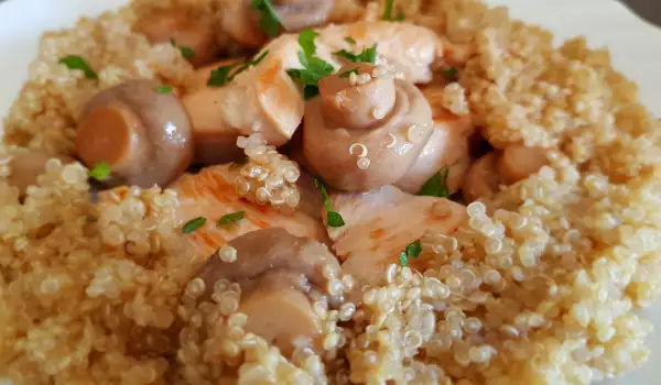 Diätetisches Hähnchen mit Quinoa