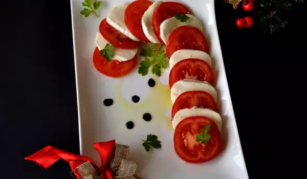Weihnachtlicher Caprese Salat
