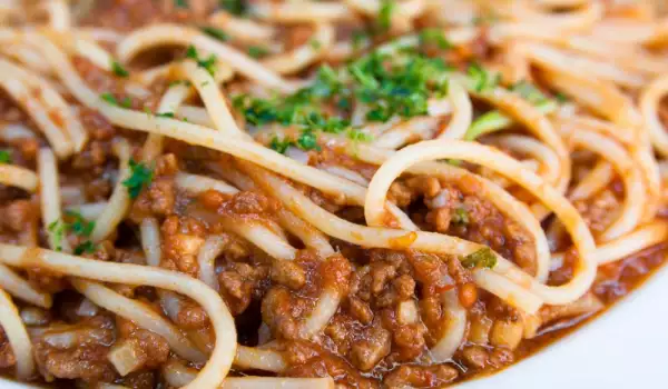 Spaghetti mit Rinderhackfleisch