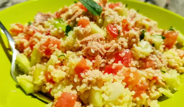 Fischsalat mit Couscous