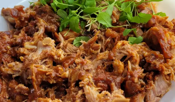 Langsam gebratenes Pulled Pork