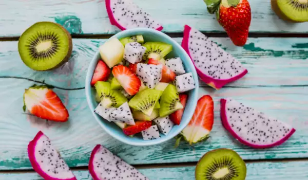 Salat mit Drachenfrucht