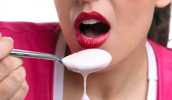 Joghurt essen