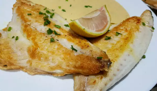 Doradenfilet in Buttersoße mit Pfifferlingen