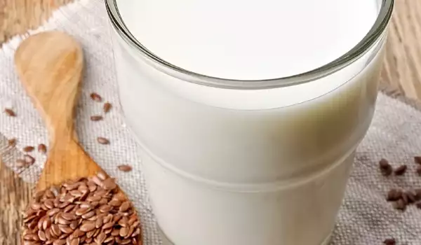 Milch mit Leinsamen