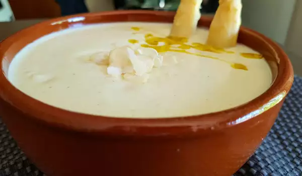 Weiße Spargel Gazpacho