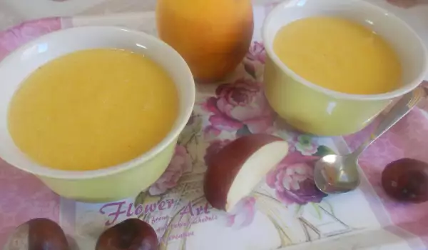 Maisgrieß mit Apfel und Pfirsich für Babys