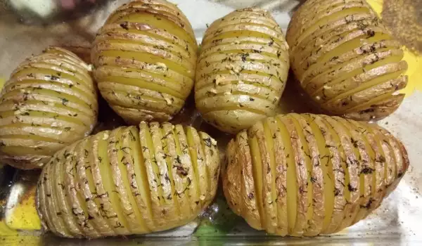 Schwedische Hasselback Kartoffeln