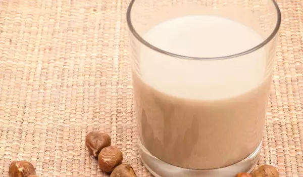 Haselnussmilch