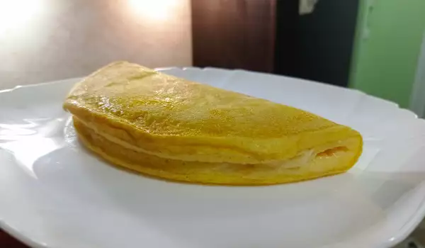 Fluffiges japanisches Omelett