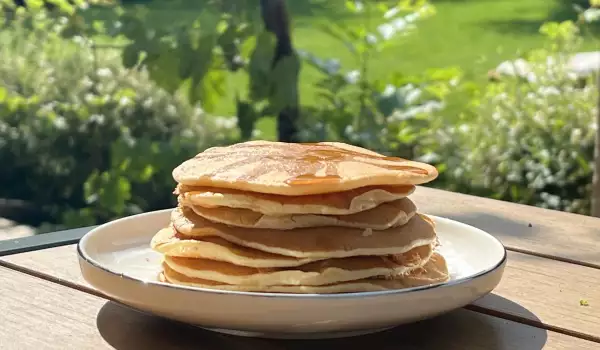 Fluffige kanadische Pfannkuchen