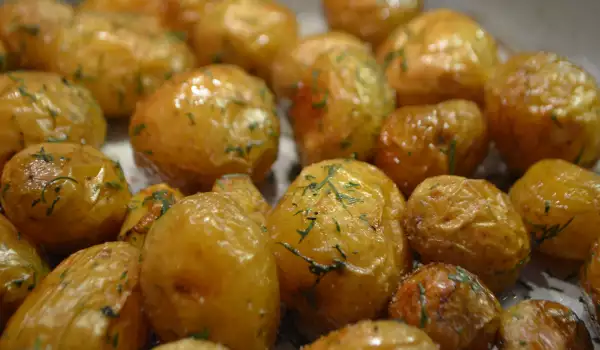 Babykartoffeln mit Dill und Knoblauch