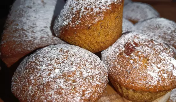 Küchlein mit karamelliesierte Bananen