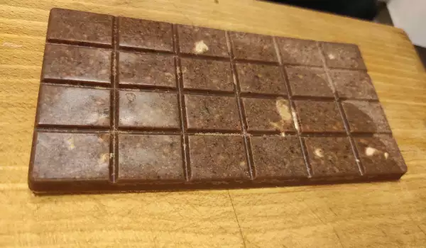 Keto Schokolade mit Erdnussbutter