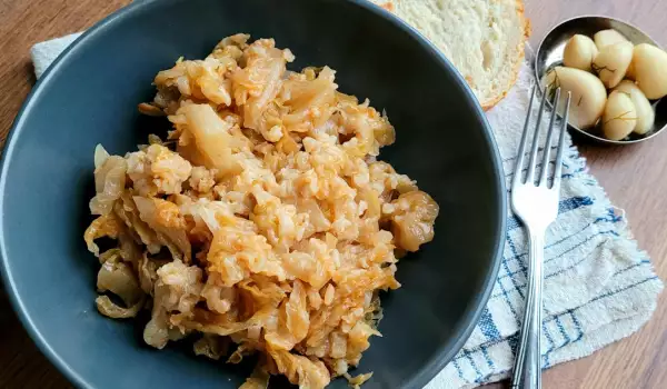 Sauerkraut mit Reis im Multicooker