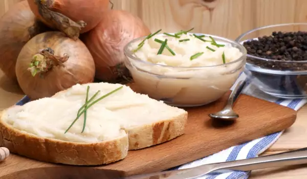 Entenschmalz auf Brot