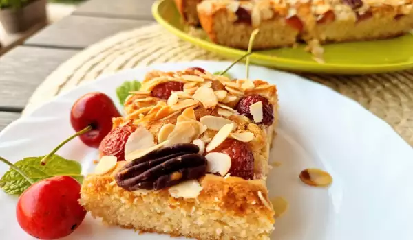 Butterkuchen mit weißer Schokolade und Kirschen