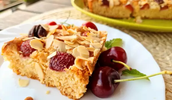 Butterkuchen mit weißer Schokolade und Kirschen