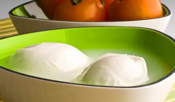 Mozzarella aus Büffelmilch