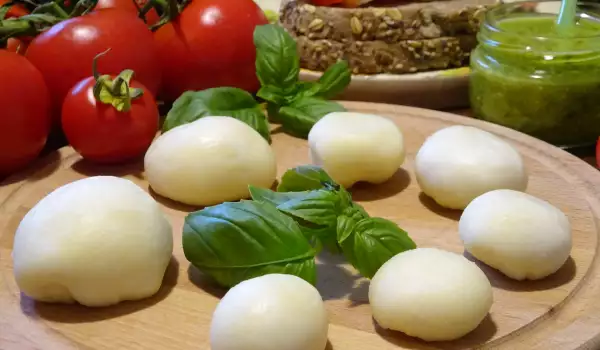 Mozzarella enthält Jod