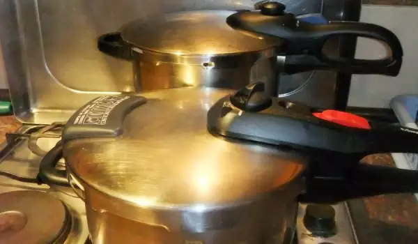 Kochen in einem Schnellkochtopf