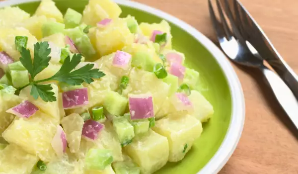 Bayerischer Kartoffelsalat mit Gurke