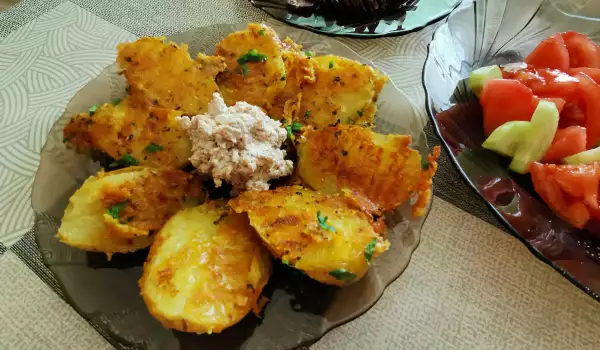 Frische Kartoffeln mit Parmesankruste