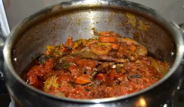 Putenkeulen mit Gemüse im Schnellkochtopf