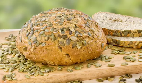 Brot mit Kürbiskernen