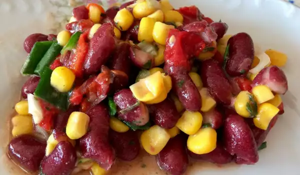 Salat mit Kidneybohnen und Mais