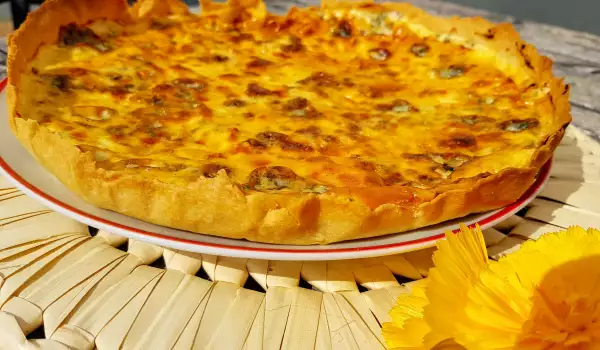 Herzhafte Tarte mit Lauch und Blauschimmelkäse