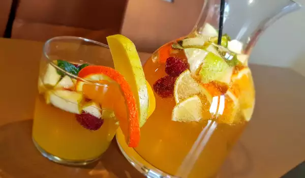 Katalanische Sangria