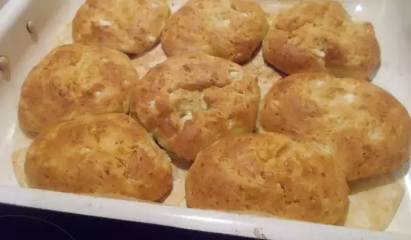 Käsebrötchen mit Butter