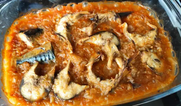 Gebackene Makrelen mit Sauerkraut
