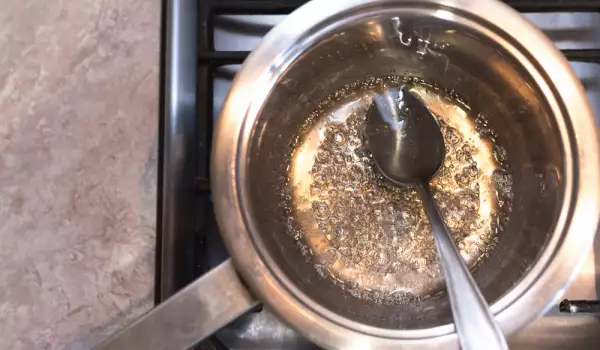 Wie man Zuckersirup macht - eine Anleitung für Anfänger
