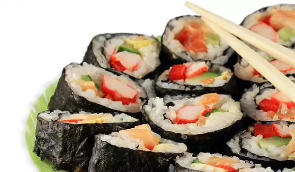 Sushi mit Krabbenrollen