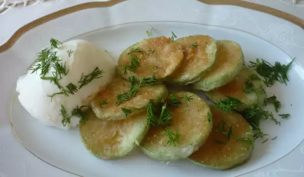 Panierte Zucchini im Backofen