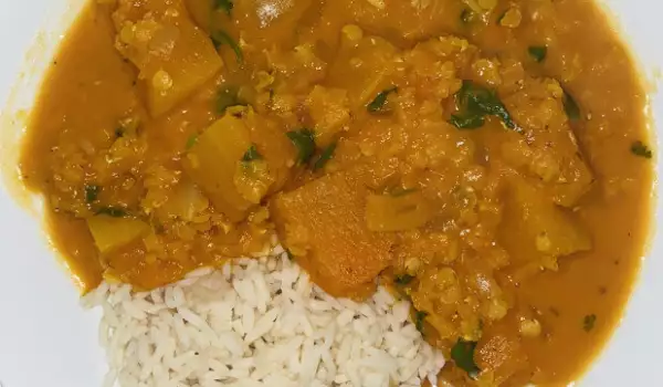 Veganes Curry mit Linsen und Kürbis