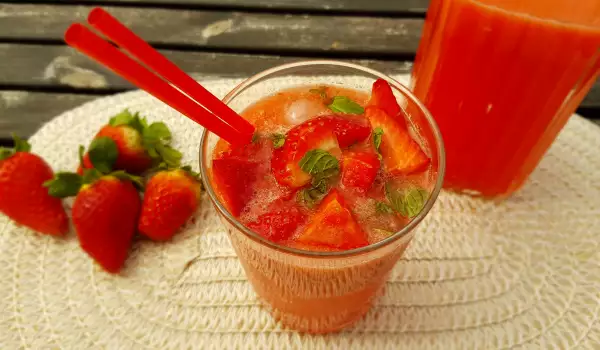 Alkoholfreier Erdbeer Mojito