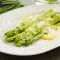 Grüner Spargel mit Sauce Hollandaise